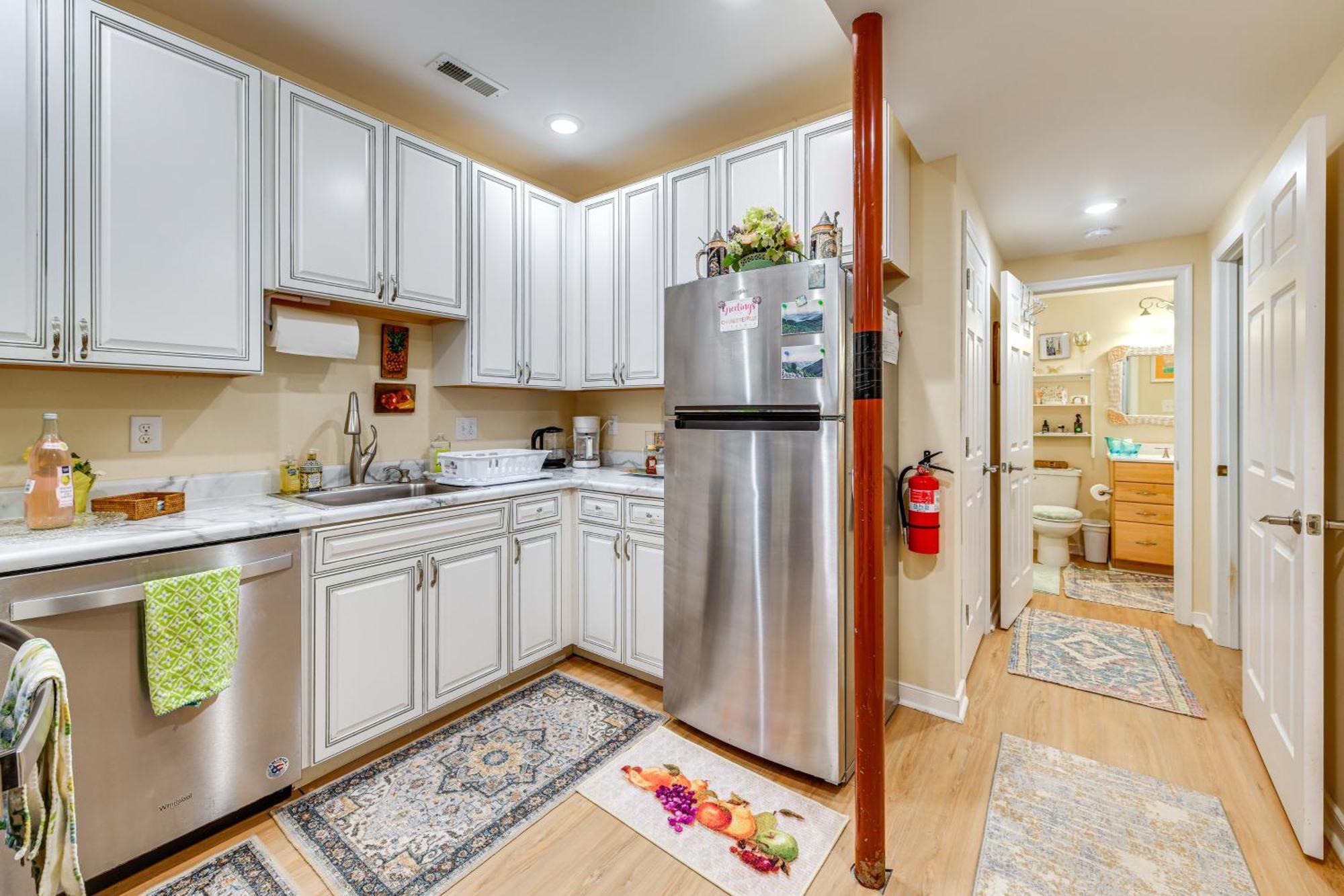 Charming Charlottesville Apt With Outdoor Space! ภายนอก รูปภาพ